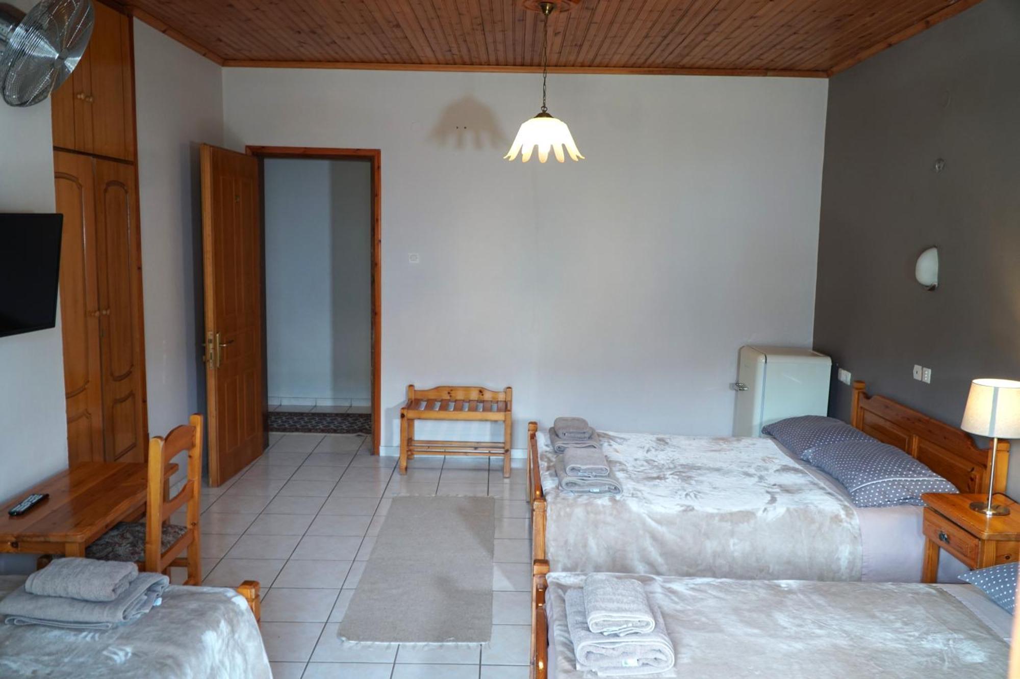 Hotel Defkalion Alli Meria 外观 照片